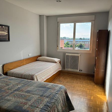 La Casa De Reyes - Wifi Gratis Apartment Leon Bagian luar foto