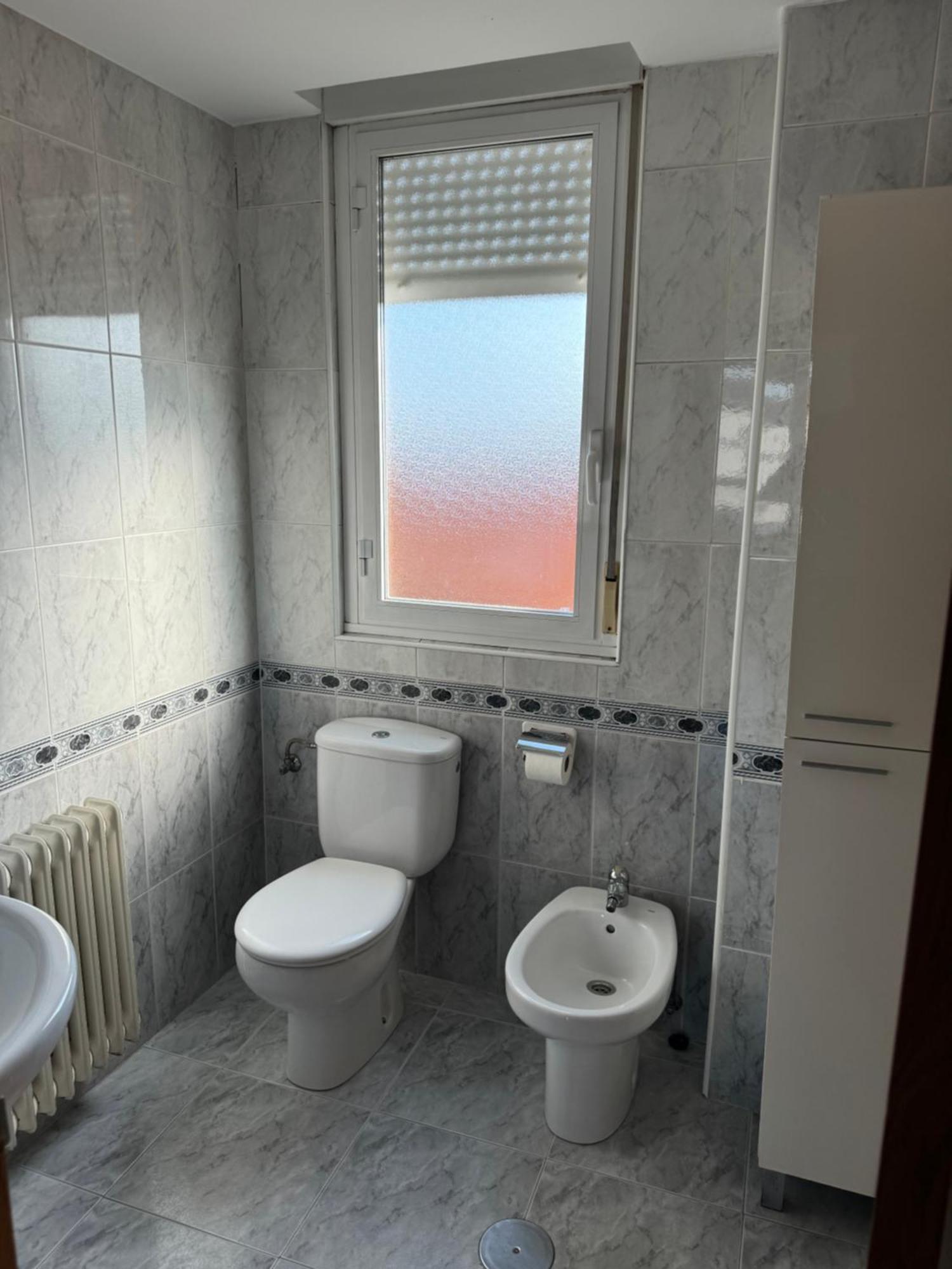 La Casa De Reyes - Wifi Gratis Apartment Leon Bagian luar foto